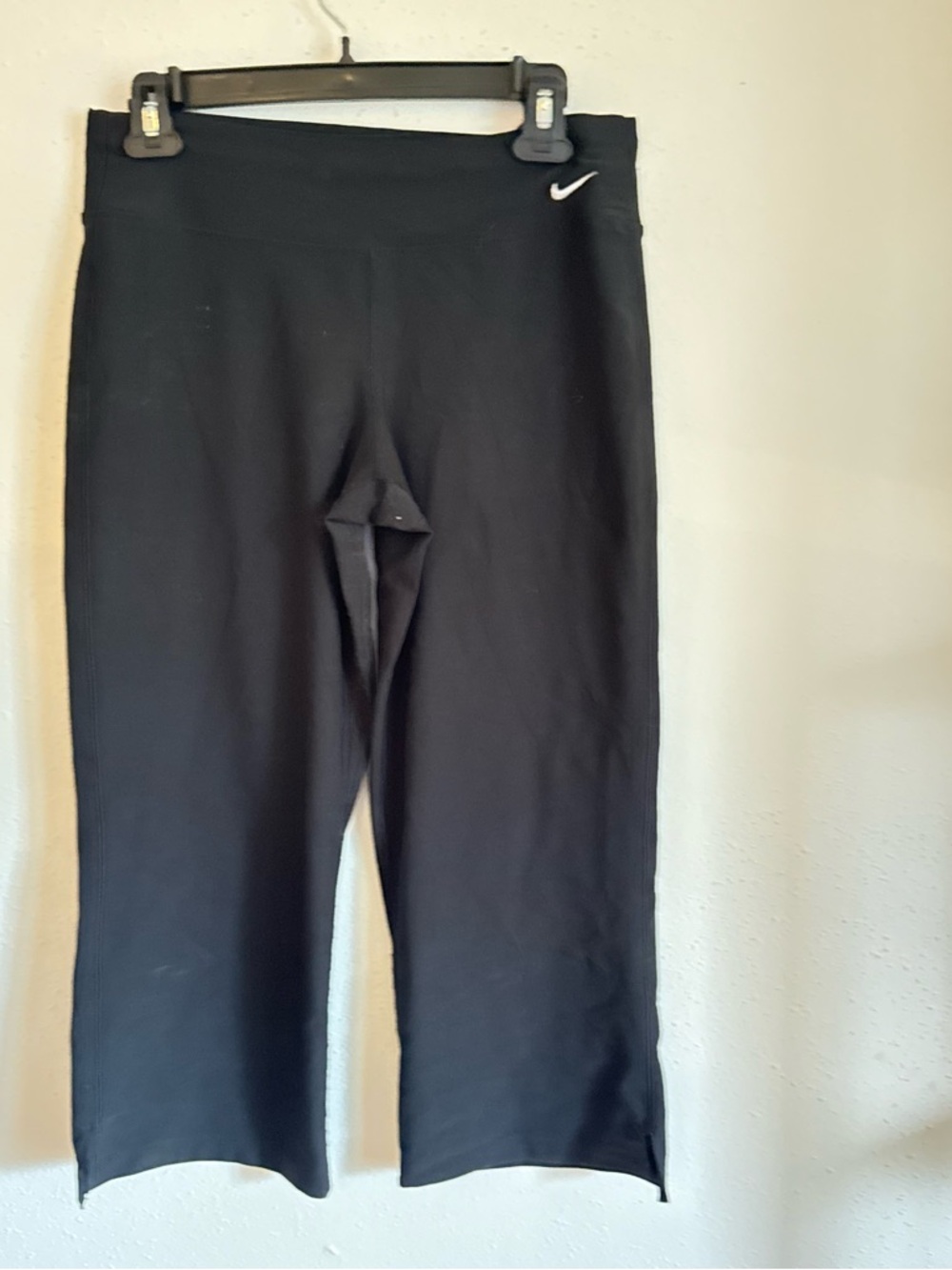 Nike Girls Black Cropped Performance Leggings with White Swoosh